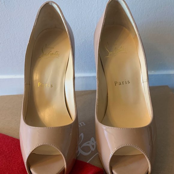 SOLD Christian Louboutin Very Prive size 36 SOLD - Picture 2 of 4
